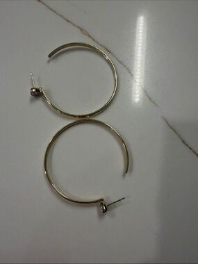 Kendra Scott earrings